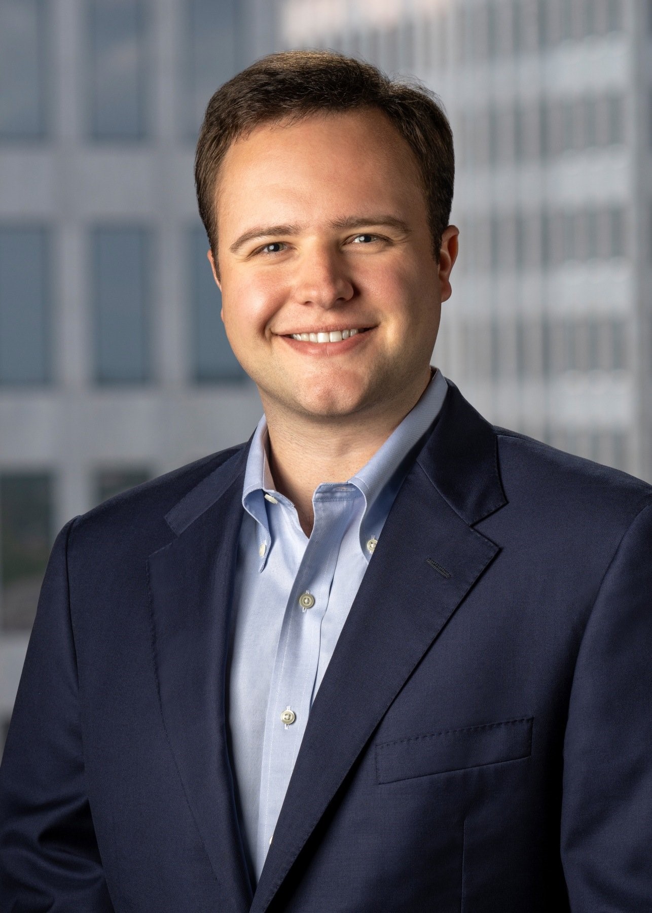 Julian Fertitta Headshots Web-Read King